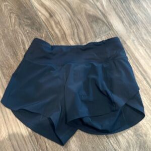 Lululemon speed up size 2, 4” shorts, navy